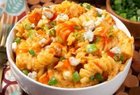 Slow-Cooker Buffalo Chicken Mac and Cheese Recipe