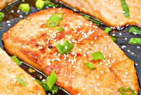 Spicy Sriracha Glazed Salmon – Keto-Friendly Recipe