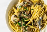 Creamy Garlic Mushroom Pasta Recipe — Quick Weeknight Comfort