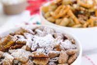 Speculaas Spice Muddy Buddies: Christmas Puppy Chow Recipe