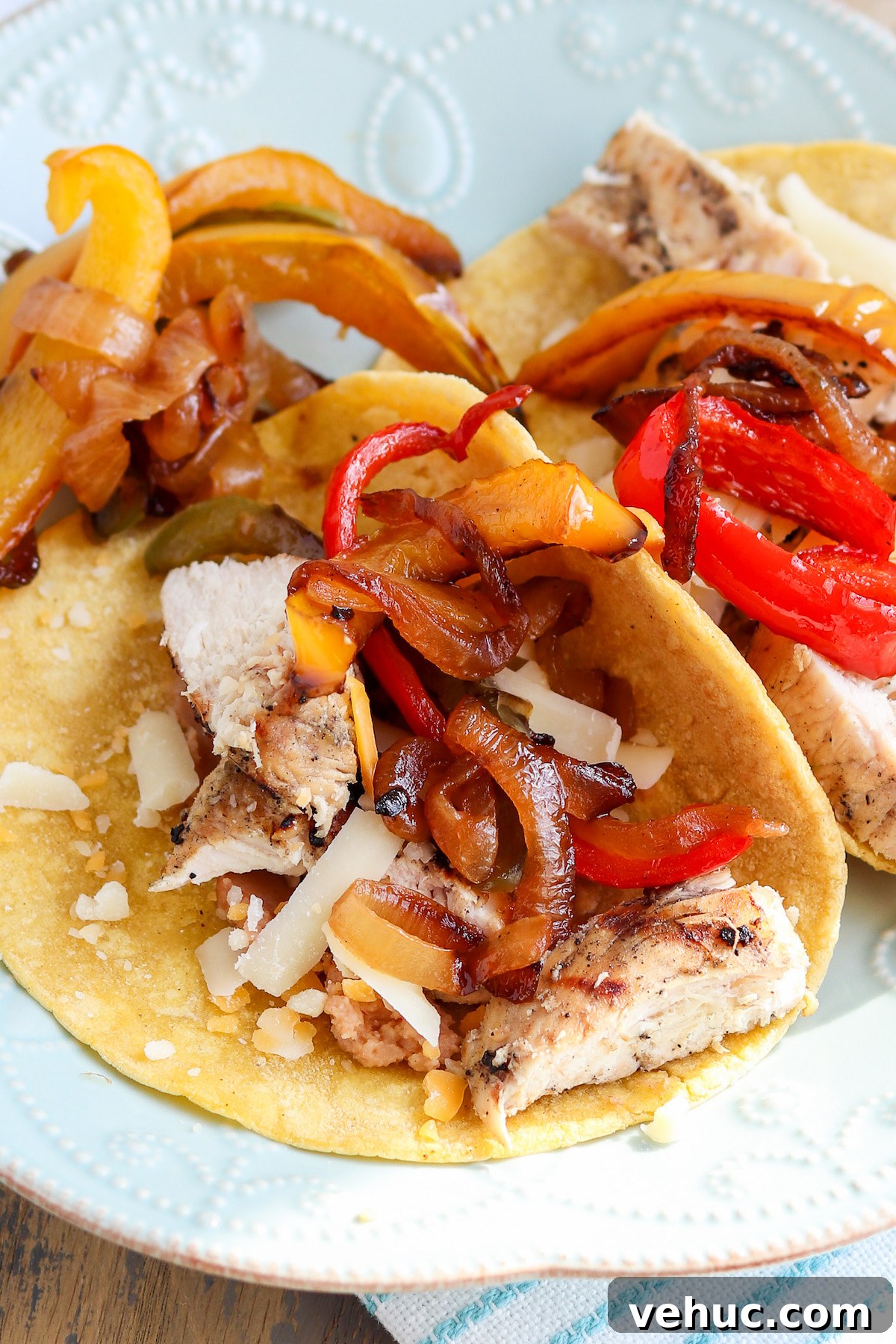 June Week 4 Weeknight Meal Plan: Quick Dinner Ideas & Recipes 3 colorful plate of prepared fajita taco