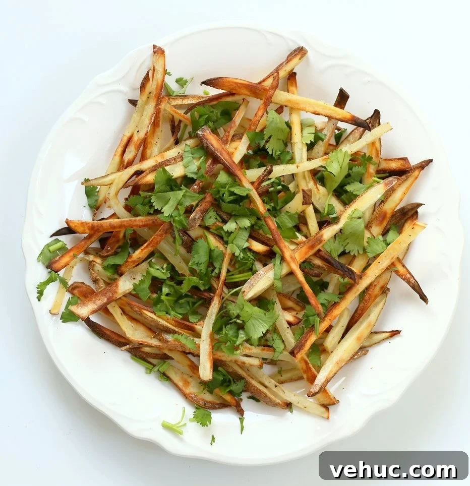 Crispy Baked Vietnamese-Style Sweet Potato Fries 4 Baked Vietnamese fries with sweet chili sauce and nuts