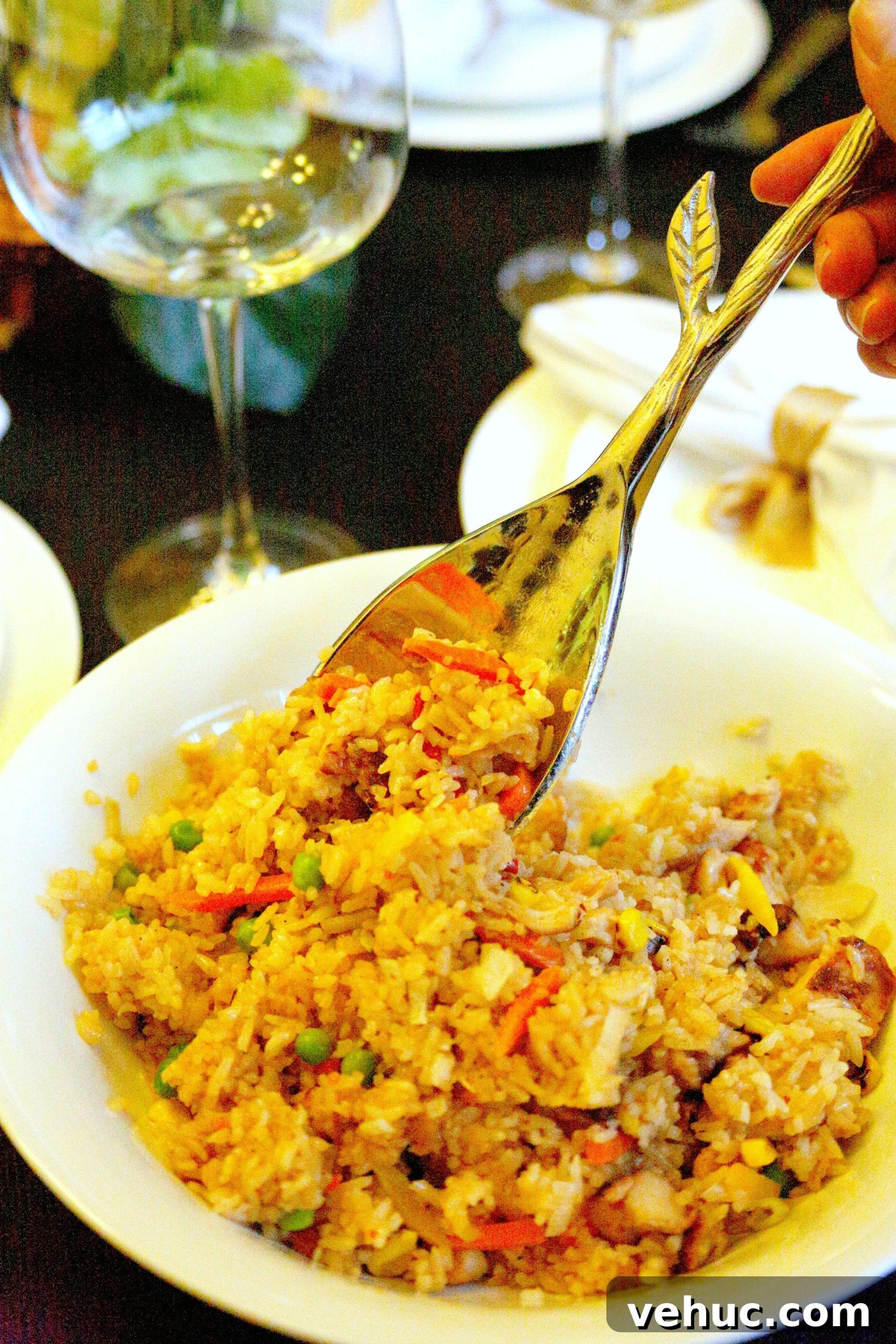 Dinner Party Shortcut: Ling Ling Fried Rice Recipe 5 Ling Ling Fried Rice makes for a perfect dinner party hack #FriedRiceFriday #IC (ad)