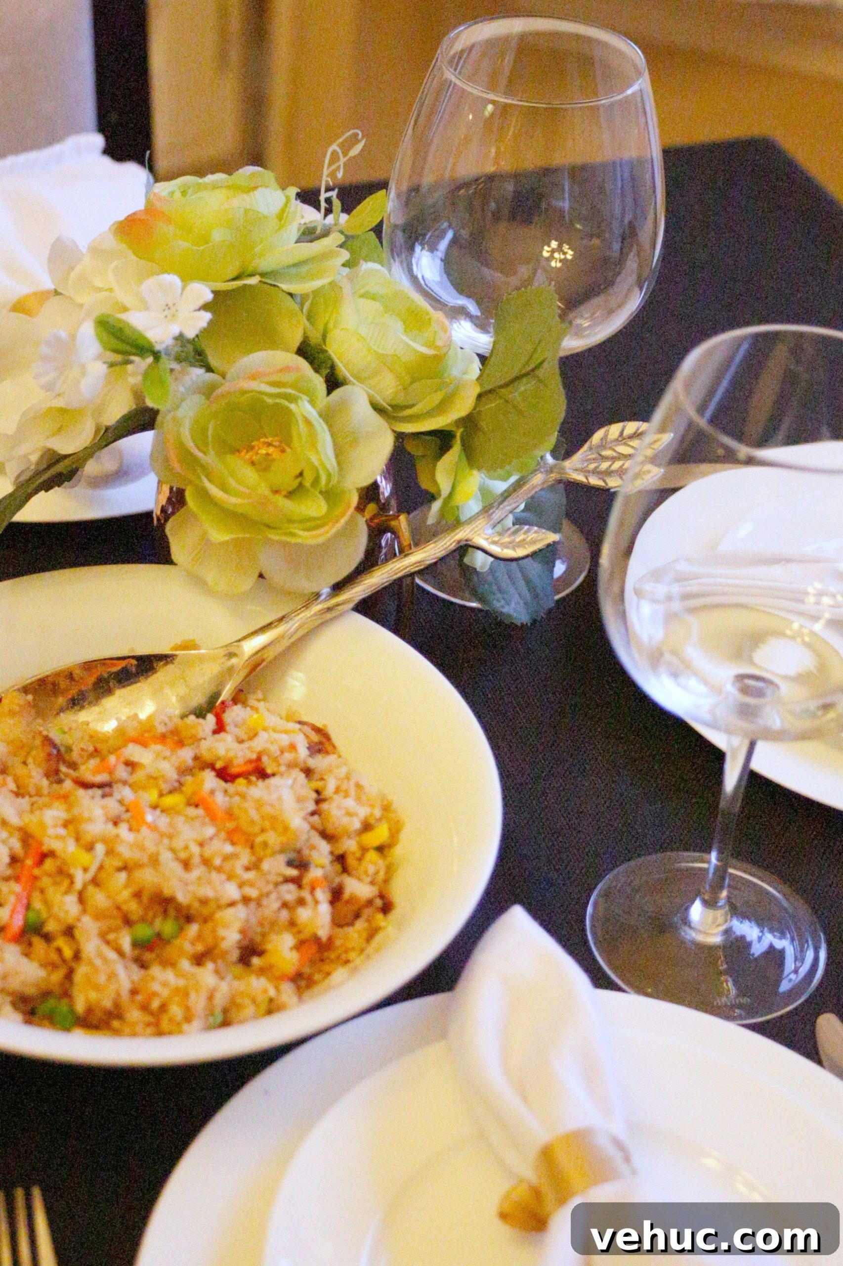 Dinner Party Shortcut: Ling Ling Fried Rice Recipe 6 Ling Ling Fried Rice makes for a perfect dinner party hack #FriedRiceFriday #IC (ad)