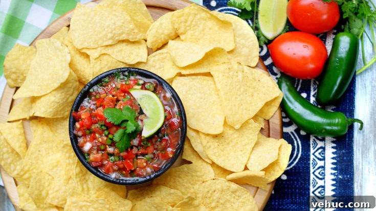 Fresh salsa with cilantro and lime title