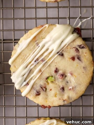 Cranberry shortbread cookies