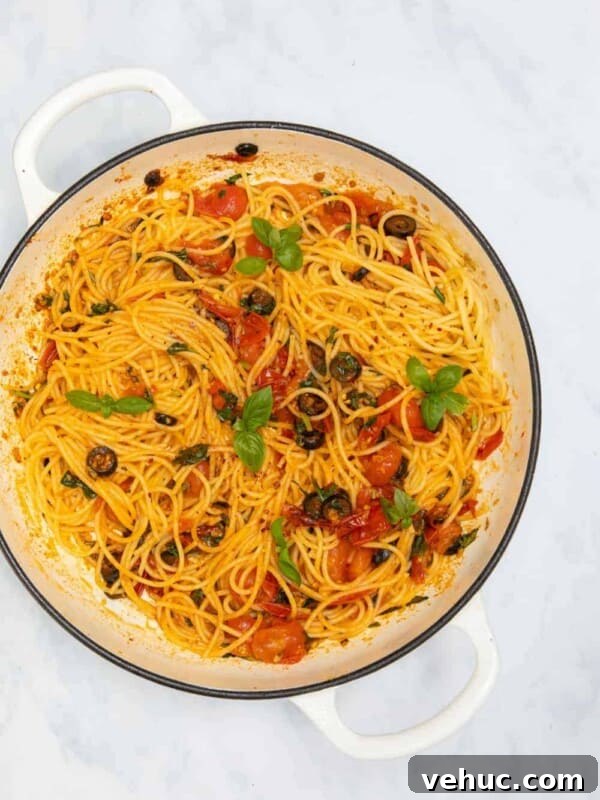Creamy Garlic Prawn Linguine Recipe for Quick Weeknight Dinners 12 10 Minute Spicy Pasta Pot