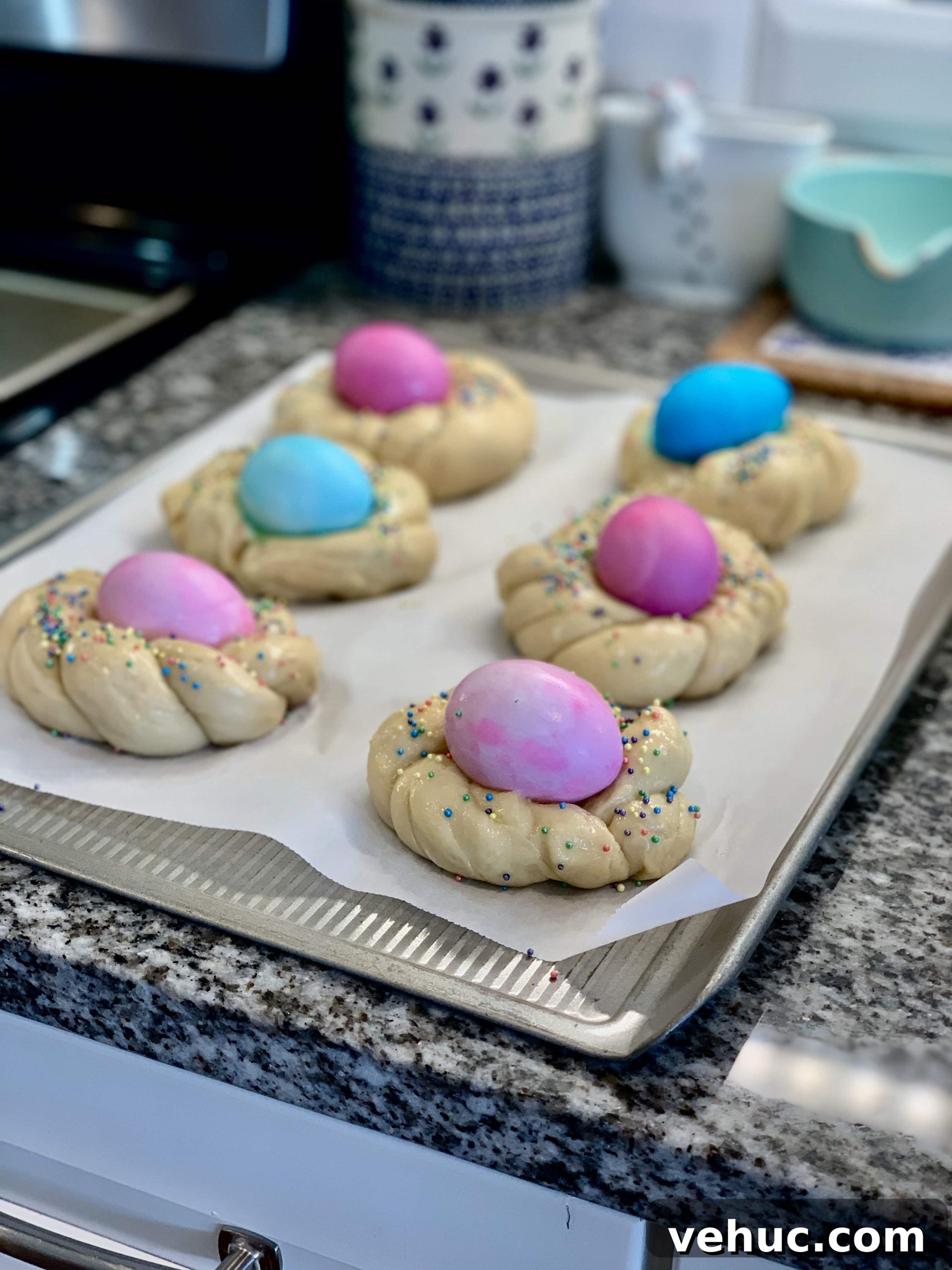 Italian Easter Bread (Pane di Pasqua): Traditional Recipe & Tips 2 Pane di Pasqua