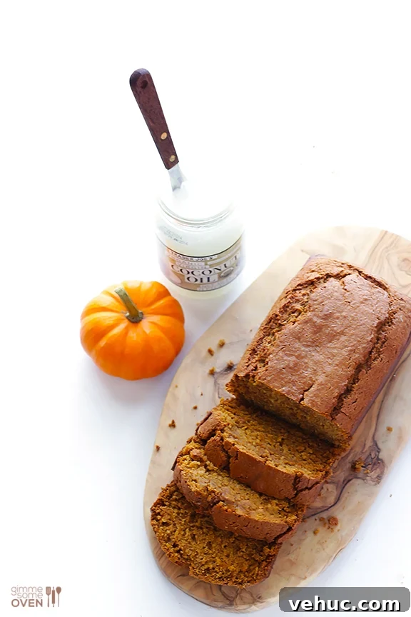 Coconut Oil Pumpkin Bread | gimmesomeoven.com #fall #recipe Coconut Oil Pumpkin Bread | gimmesomeoven.com #fall #recipe