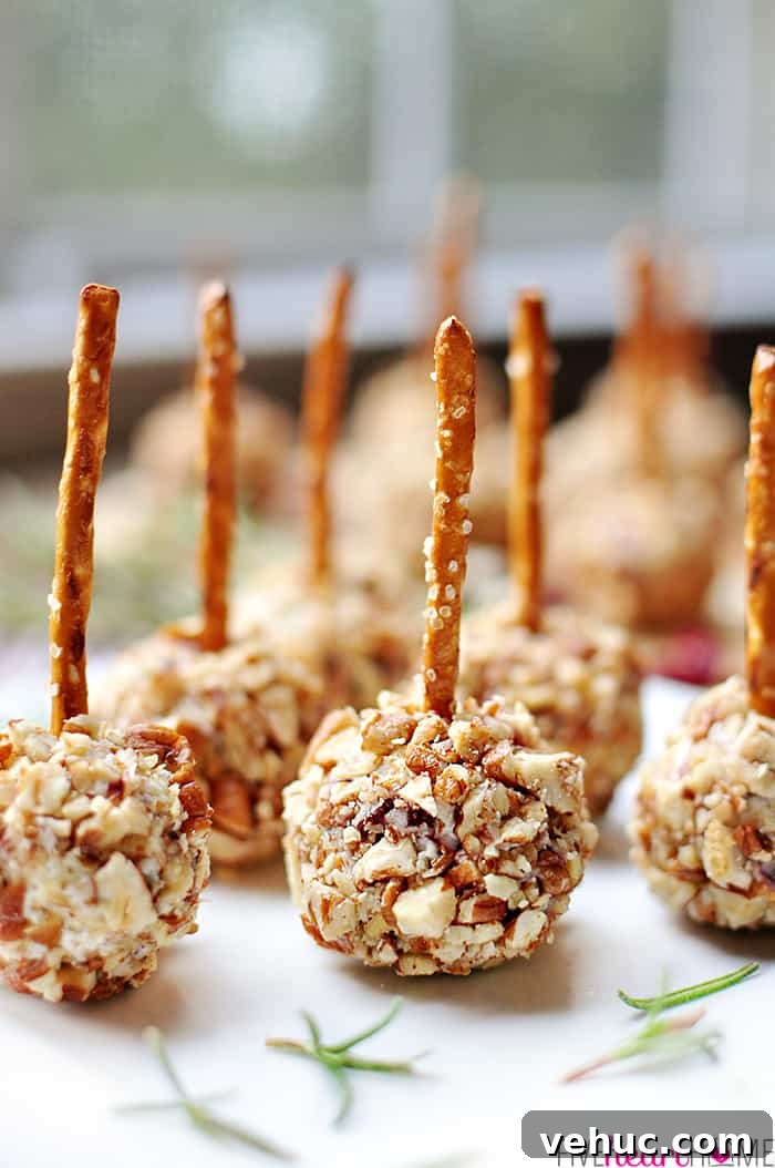 27 Festive Christmas Finger Food Appetizers for Holiday Parties 14 Mini Cheese Ball Bites