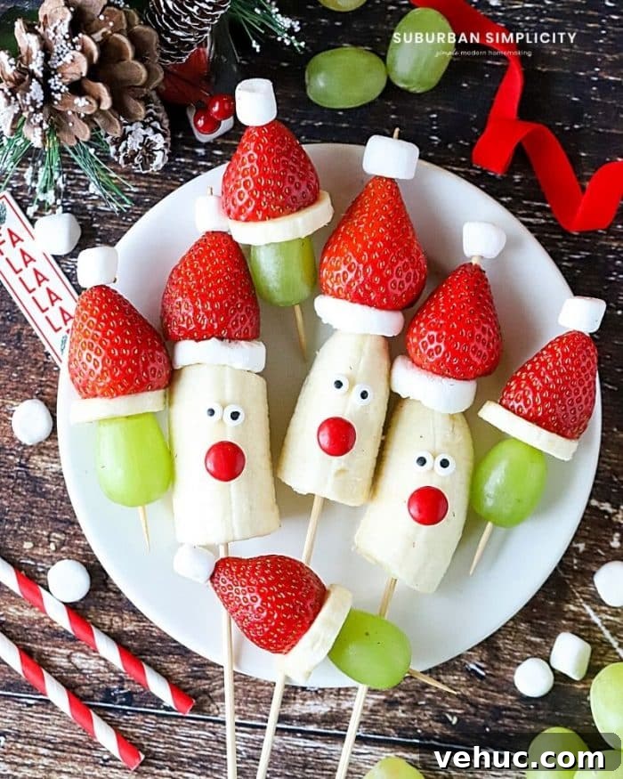 27 Festive Christmas Finger Food Appetizers for Holiday Parties 23 Christmas Fruit appetizer
