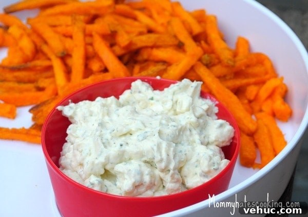 Heinz Oklahoman Creamy Ranch Dip with Ore-Ida Sweet Potato Fries 2 Oklahoman Creamy Ranch Dip