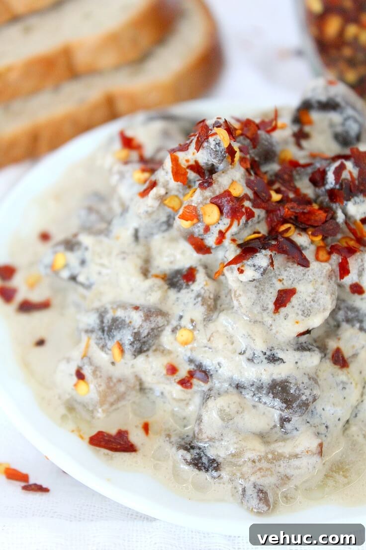 40+ 30-Minute Family Meals for Busy Weeknights 19 Mushrooms in sour cream sauce