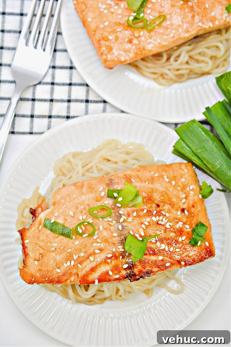 Spicy Sriracha Glazed Salmon - Keto-Friendly Recipe 5 Keto Sriracha Salmon