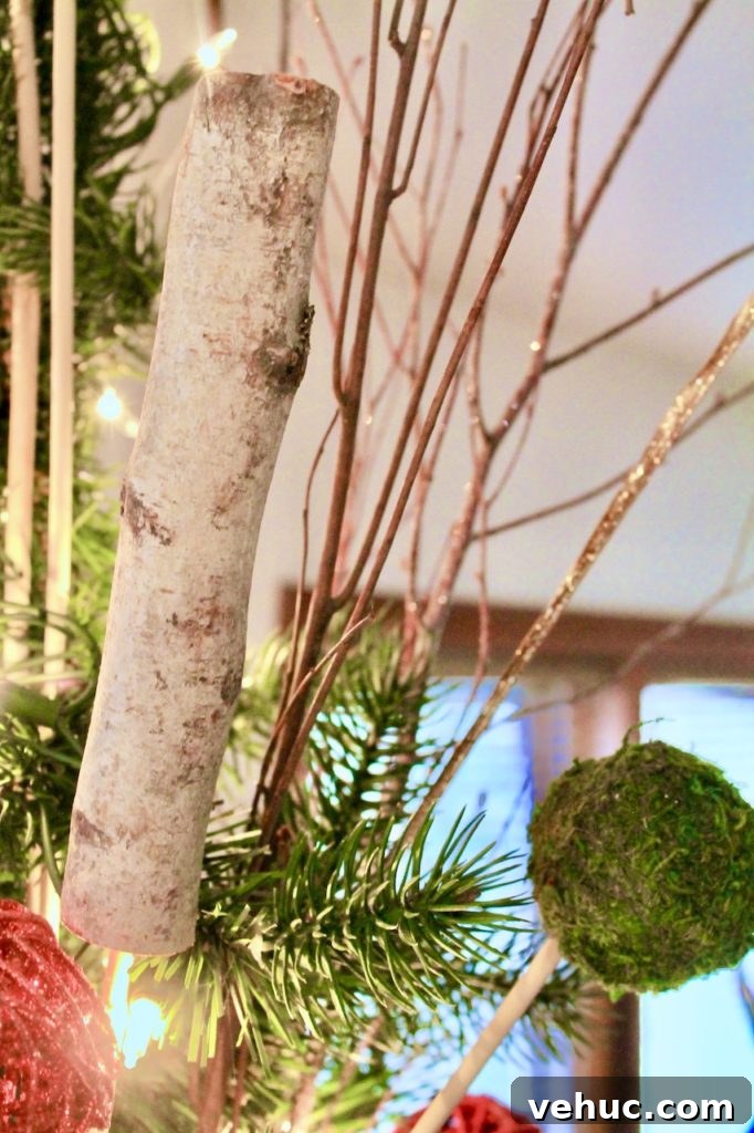 Rustic Woodland Christmas Tree Inspiration for Winter Decor 12 natural holiday bouquet