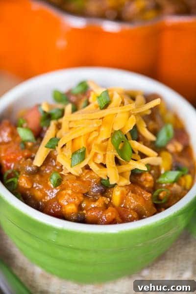 Chicken, Black Bean & Pumpkin Chili Recipe for Fall Comfort 2 Chicken and Black Bean Pumpkin Chili