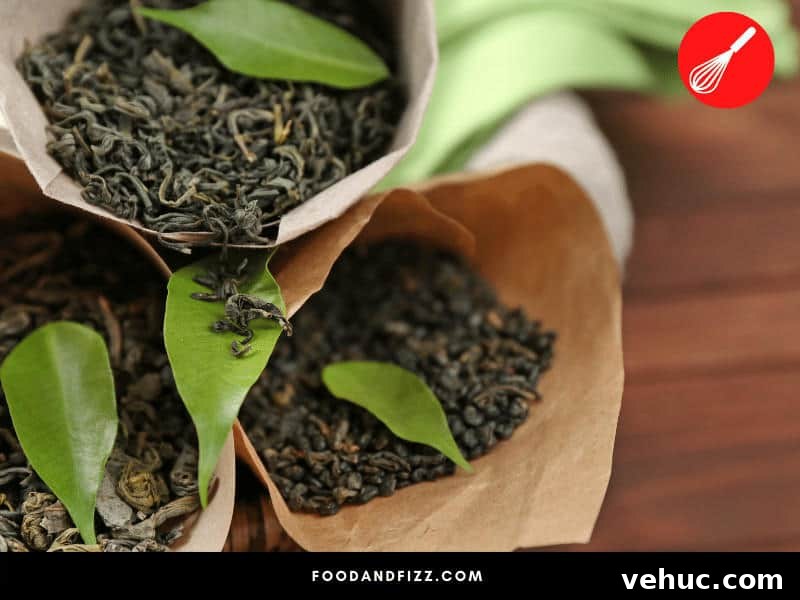 When tea leaves are rolled, the natural oils, flavors and substances in the tea are released, including tea saponins. The more tea leaves are rolled, the more tea saponins, and thus, more tea foam.