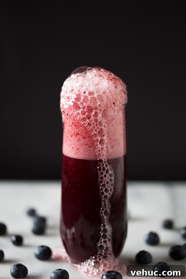 Sparkling Mixed Berry Bellini Recipe: Fresh Summer Cocktail 2 This mixed berry bellini is perfectly sweet and packed full of blueberry and strawberry flavor. Served with a sugar rim and topped with sweet sparkling wine or prosecco.